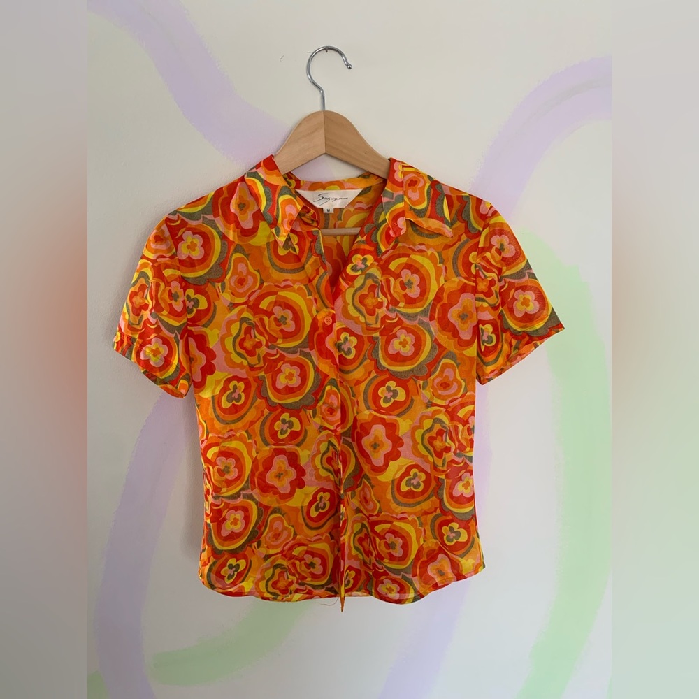 🌻 90s does 70s Floral Blouse